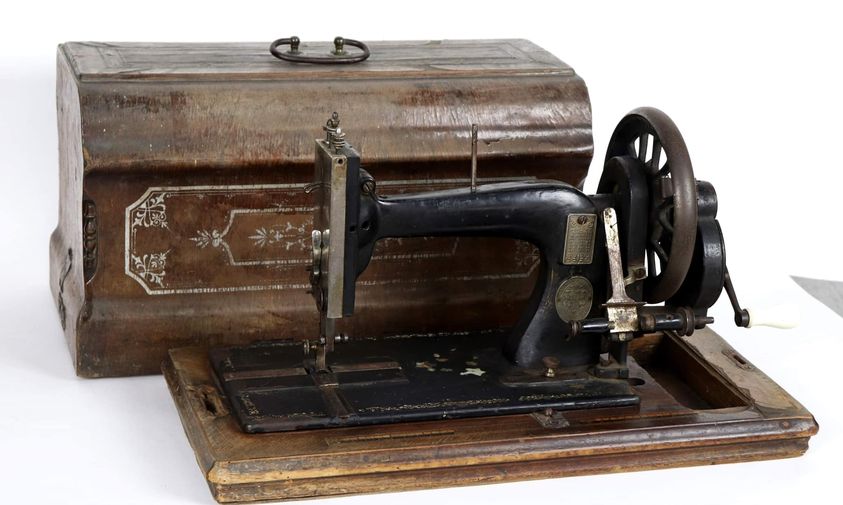 Sewing machine owned by Olga Guramishvili.